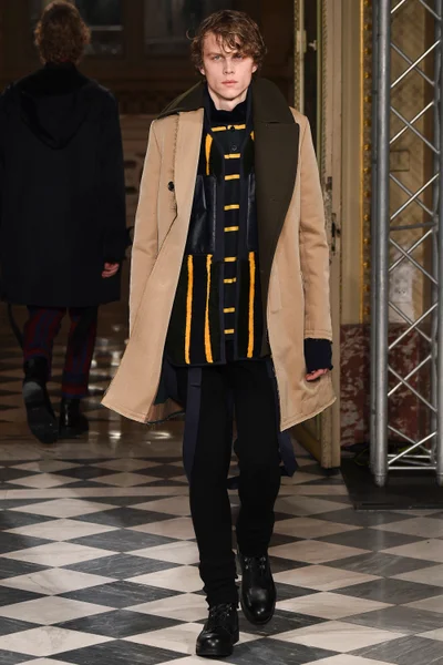 Look 20